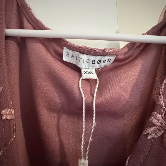 Baltic Born Mauve Lace Maxi Dress - Picture 4 of 6